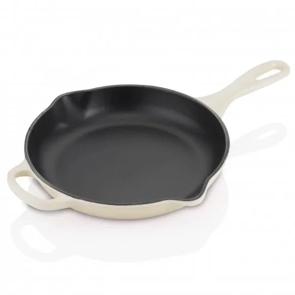 Le Creuset Signature Cast Iron Frying Pan with Metal Handle 23cm Almond