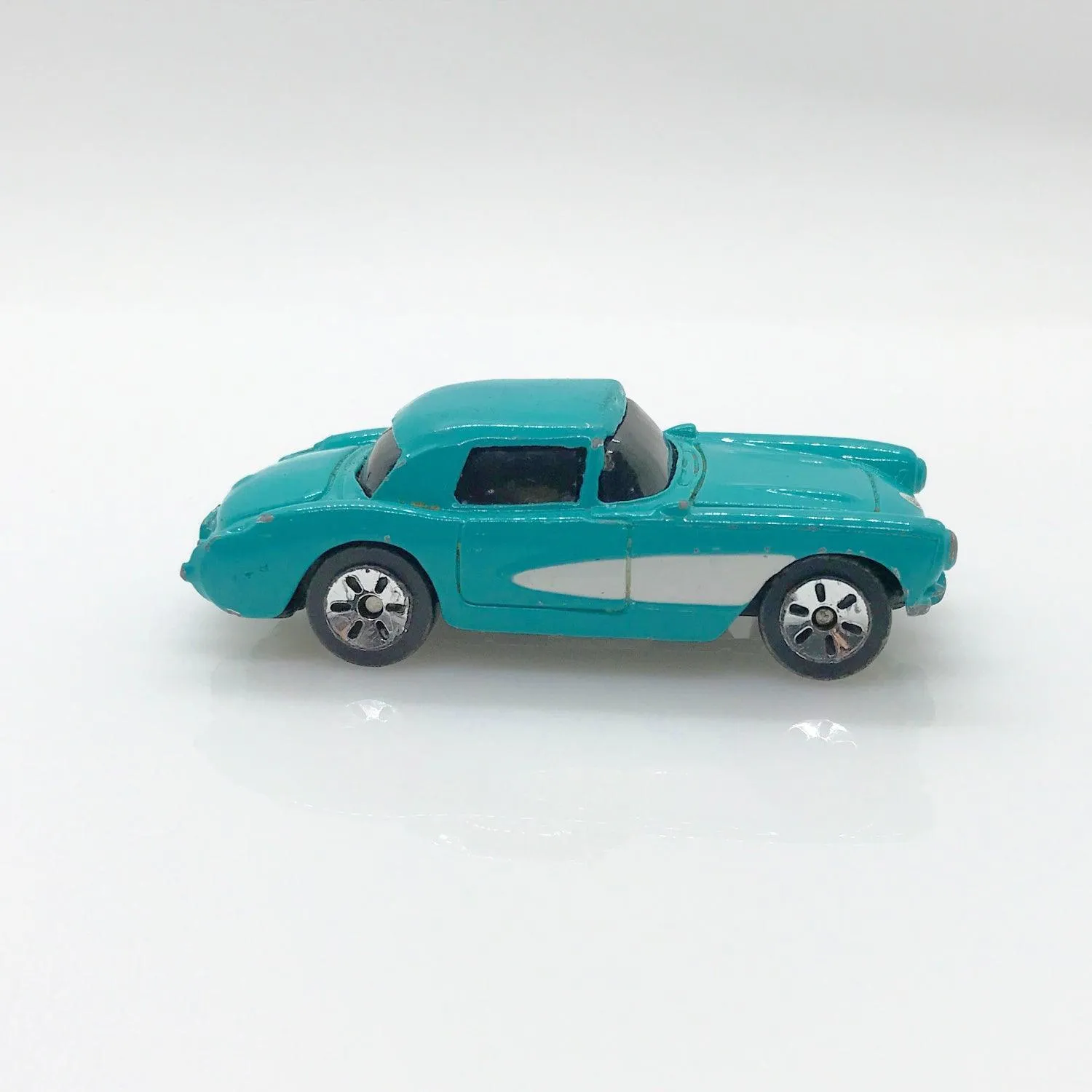 Maisto Turquoise '57 Chevrolet Corvette (2011)