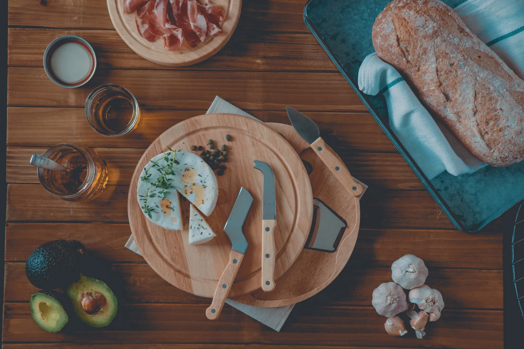 North Carolina Tar Heels - Circo Cheese Cutting Board & Tools Set