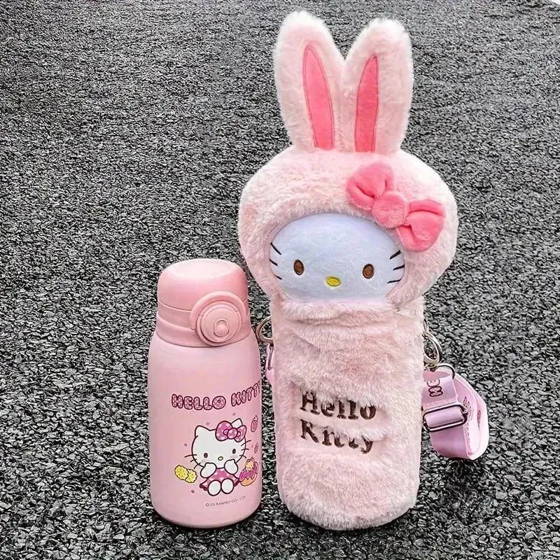 Sanrio Hello Kitty Plush Cover Insulated Bottle (600 ml)