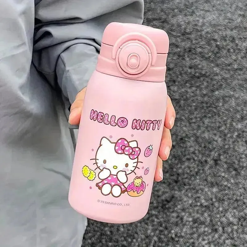 Sanrio Hello Kitty Plush Cover Insulated Bottle (600 ml)