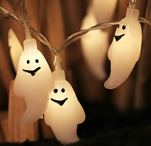 Spooky LED Pumpkin String Lights – Perfect Halloween Decoration for Your Home!