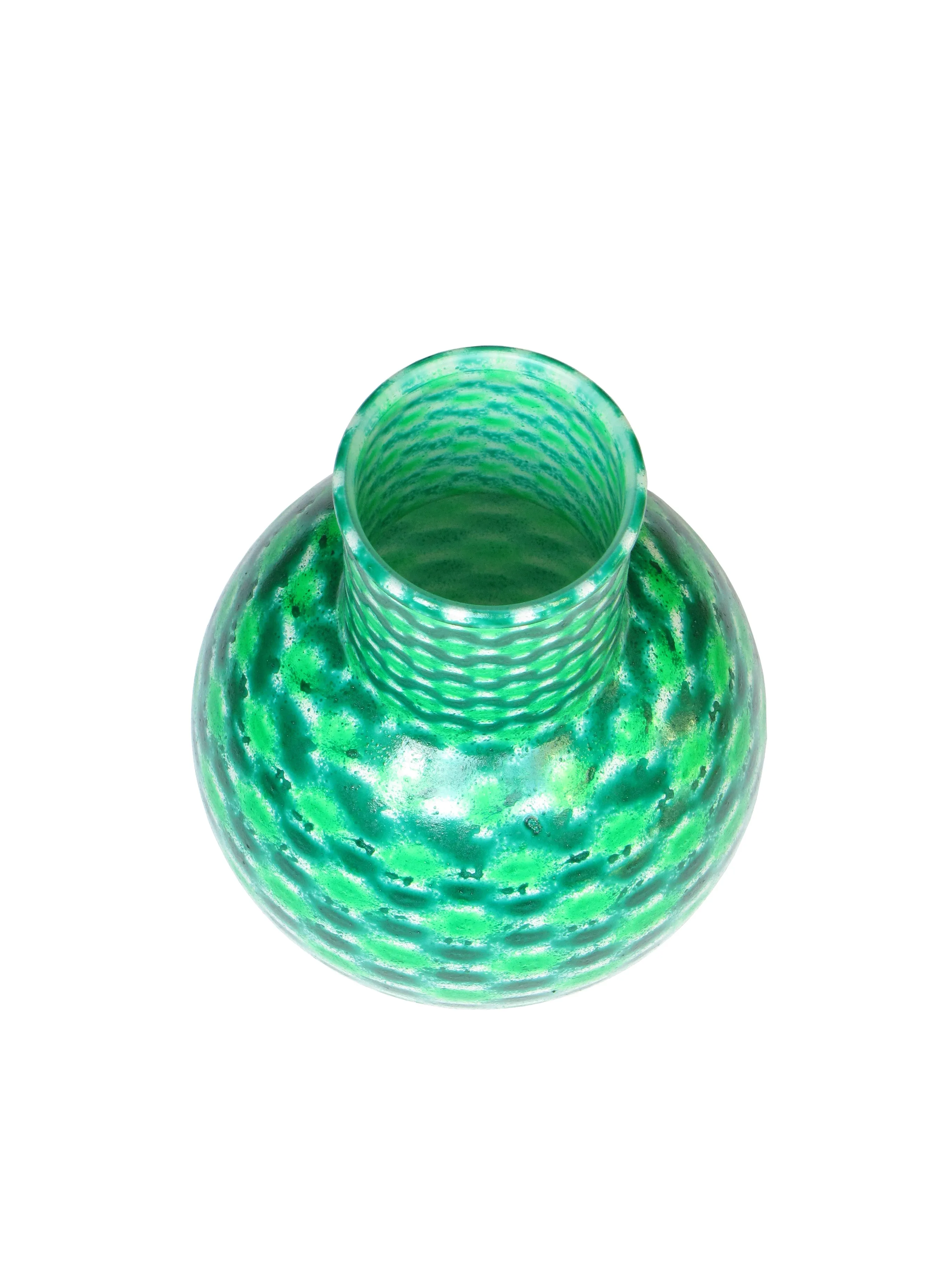 TELEPORT Balloon XL, Green-Apple & White, 23 cm / 9,1”