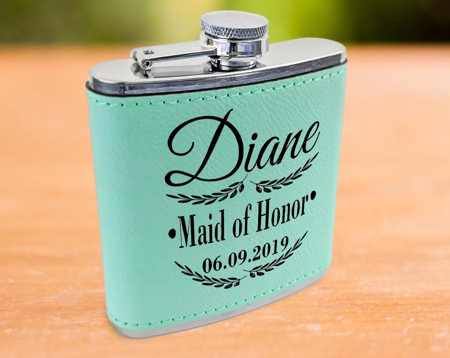 Unique Engraved Black Flasks Personalized Womens Gift 21st Birthday Favors Girls Trip Present Wedding Party Bridesmaids Thank You Gifts