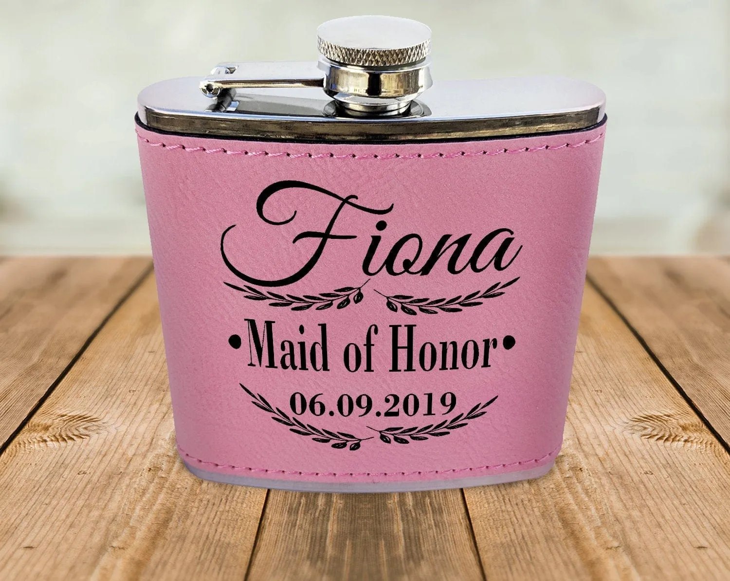 Unique Engraved Black Flasks Personalized Womens Gift 21st Birthday Favors Girls Trip Present Wedding Party Bridesmaids Thank You Gifts